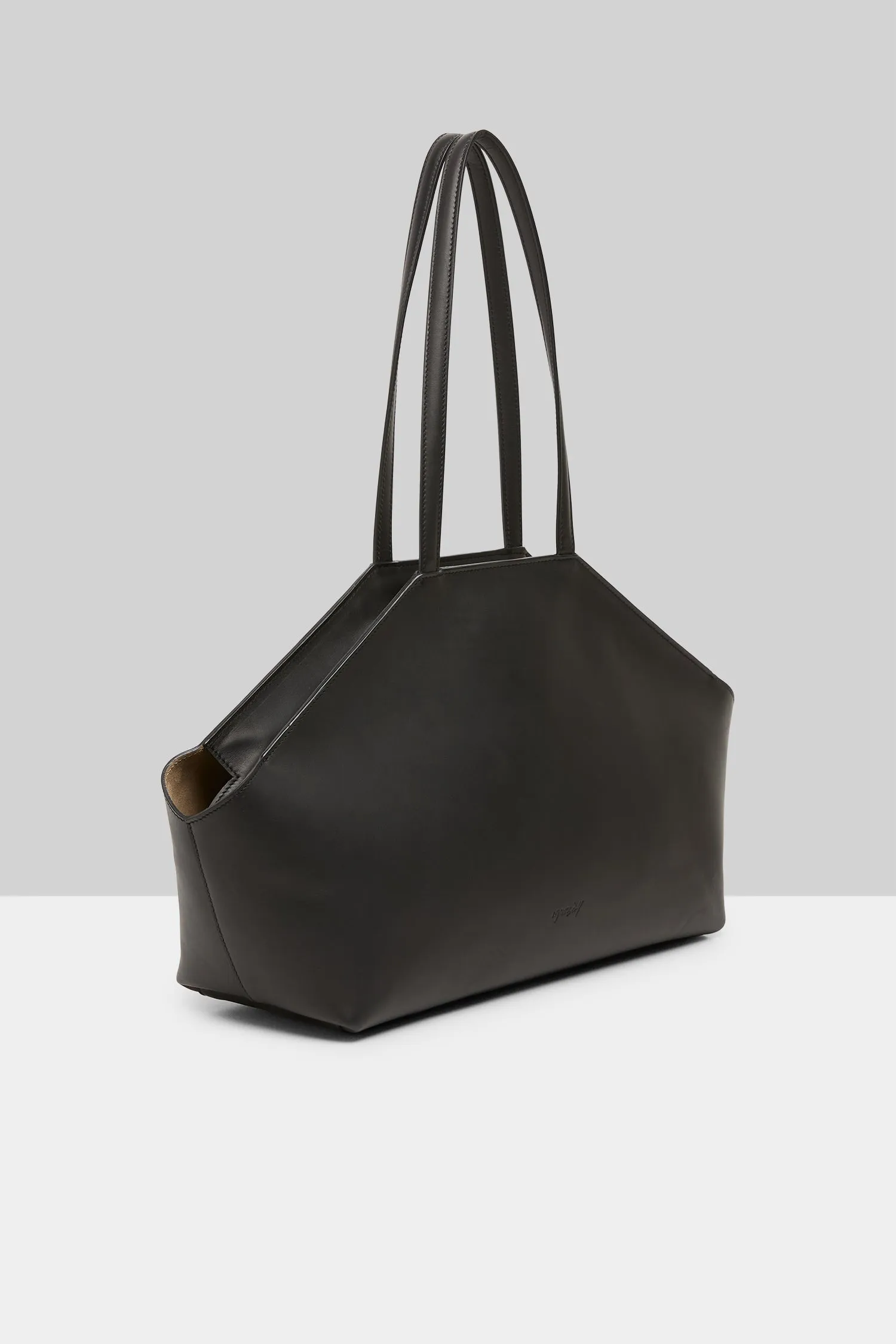 Sagomina Leather Shoulder Bag in Black