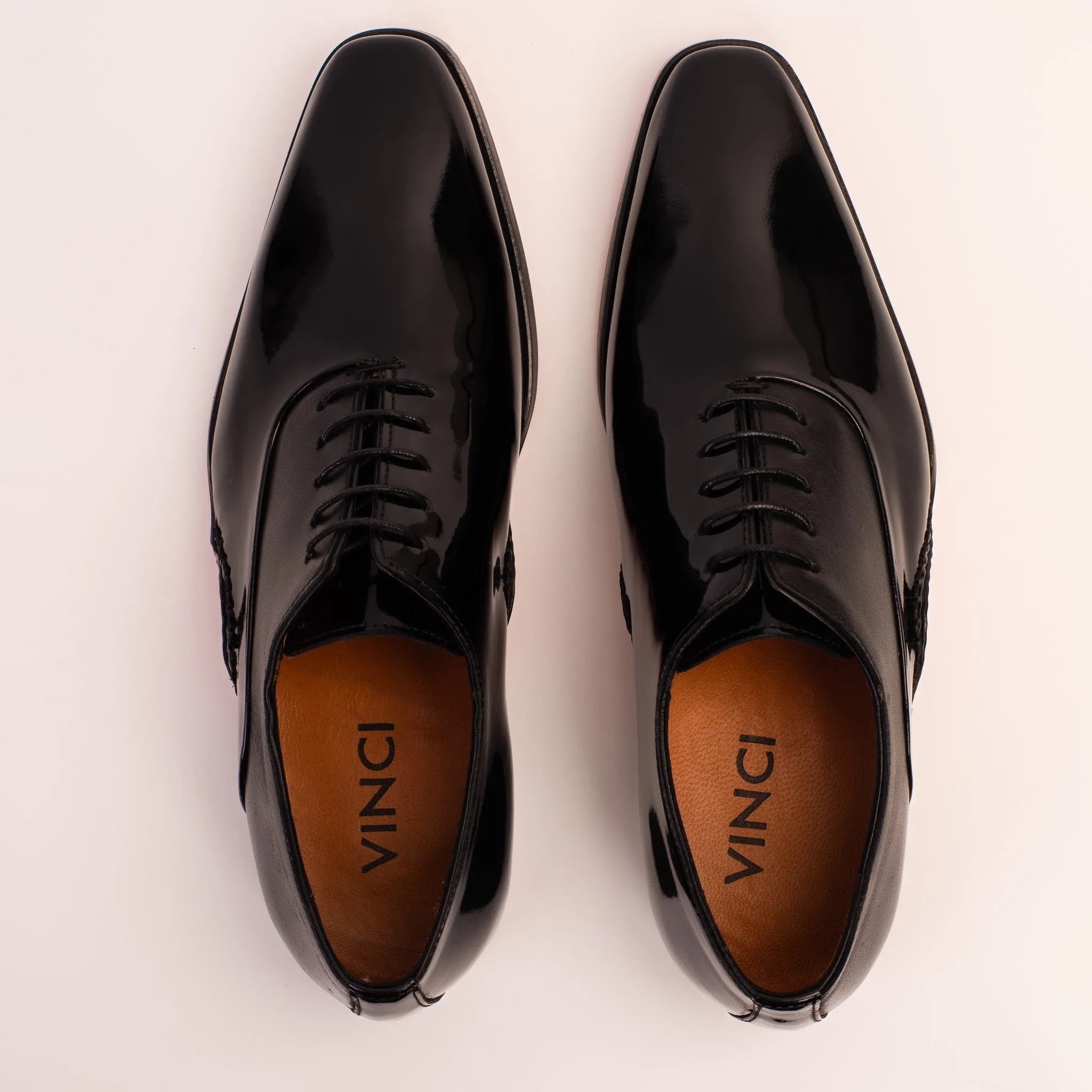 The Royal Hand Craft Black Patent Leather Plain Toe Oxford Men Shoe